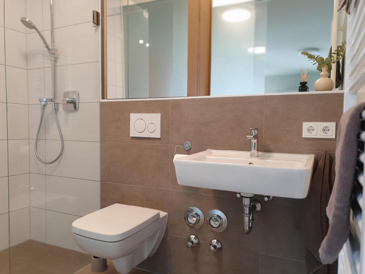 Con4rent Living - Businesszimmer nahe Messe Stuttgart Kirchheim unter Teck Exterior foto